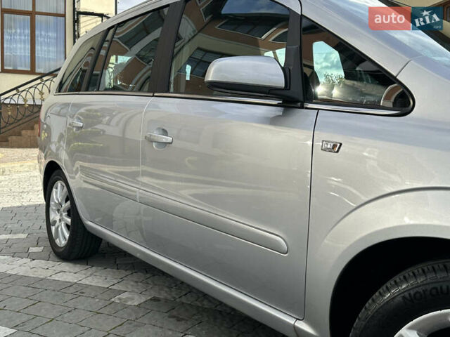 Сірий Опель Зафіра, об'ємом двигуна 1.6 л та пробігом 156 тис. км за 6699 $, фото 53 на Automoto.ua