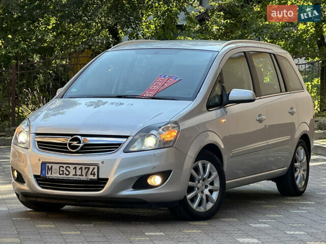 Сірий Опель Зафіра, об'ємом двигуна 1.6 л та пробігом 156 тис. км за 6899 $, фото 9 на Automoto.ua
