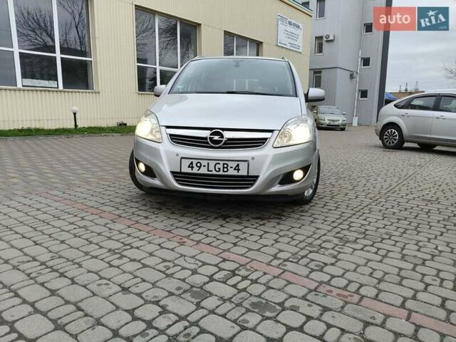 Серый Опель Зафира, объемом двигателя 1.8 л и пробегом 217 тыс. км за 6700 $, фото 10 на Automoto.ua