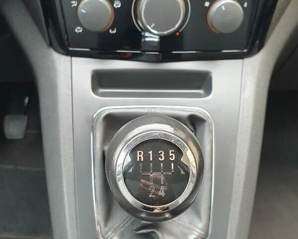 Серый Опель Зафира, объемом двигателя 1.6 л и пробегом 167 тыс. км за 7700 $, фото 98 на Automoto.ua
