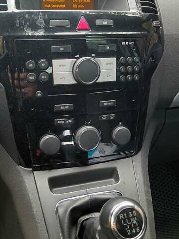 Опель Зафира 2010 в Ровно на Automoto.ua Серый Опель Зафира, объемом двигателя 1.7 л и пробегом 340 тыс. км за 6200 $, фото 6 на Automoto.ua