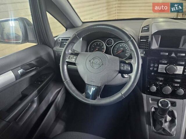 Сірий Опель Зафіра, об'ємом двигуна 1.8 л та пробігом 156 тис. км за 6450 $, фото 10 на Automoto.ua