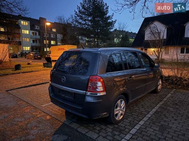 Сірий Опель Зафіра, об'ємом двигуна 0 л та пробігом 183 тис. км за 7650 $, фото 4 на Automoto.ua