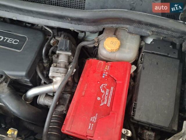 Сірий Опель Зафіра, об'ємом двигуна 1.7 л та пробігом 284 тис. км за 6300 $, фото 6 на Automoto.ua