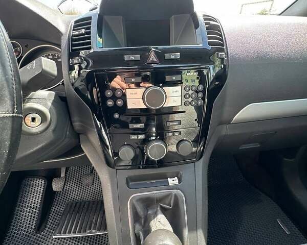 Серый Опель Зафира, объемом двигателя 1.69 л и пробегом 331 тыс. км за 6000 $, фото 14 на Automoto.ua