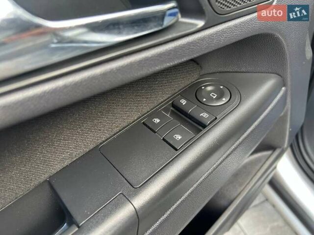 Серый Опель Зафира, объемом двигателя 1.6 л и пробегом 167 тыс. км за 7499 $, фото 51 на Automoto.ua