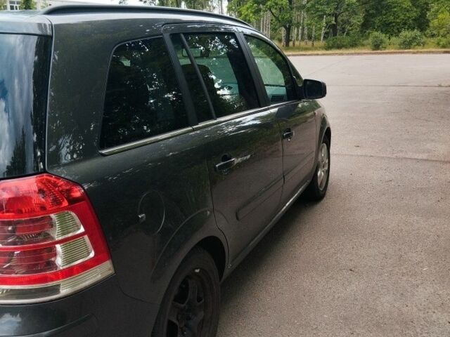 Серый Опель Зафира, объемом двигателя 0 л и пробегом 235 тыс. км за 5700 $, фото 3 на Automoto.ua