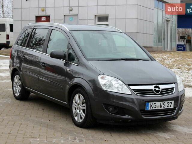 Серый Опель Зафира, объемом двигателя 1.8 л и пробегом 220 тыс. км за 7499 $, фото 15 на Automoto.ua