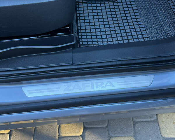 Сірий Опель Зафіра, об'ємом двигуна 1.6 л та пробігом 172 тис. км за 7250 $, фото 56 на Automoto.ua