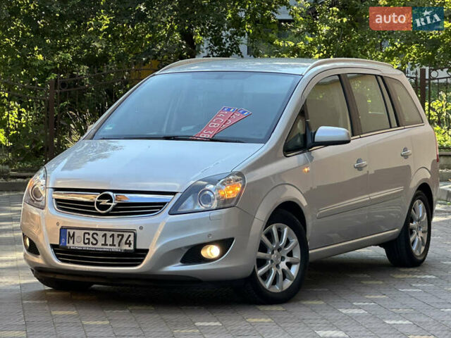 Сірий Опель Зафіра, об'ємом двигуна 1.6 л та пробігом 156 тис. км за 6899 $, фото 32 на Automoto.ua