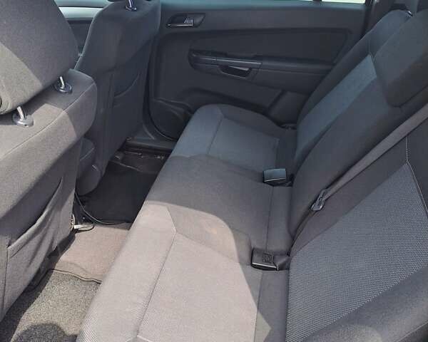 Серый Опель Зафира, объемом двигателя 1.8 л и пробегом 227 тыс. км за 7600 $, фото 12 на Automoto.ua