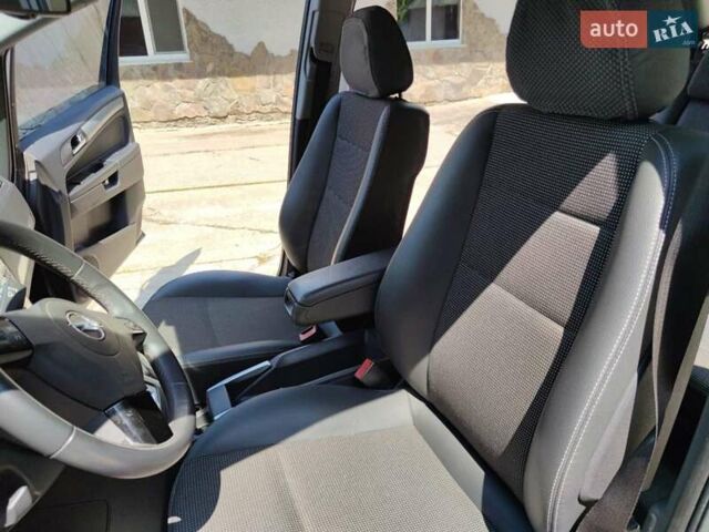 Серый Опель Зафира, объемом двигателя 2.2 л и пробегом 250 тыс. км за 5500 $, фото 10 на Automoto.ua