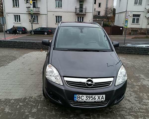 Серый Опель Зафира, объемом двигателя 1.8 л и пробегом 204 тыс. км за 8200 $, фото 3 на Automoto.ua