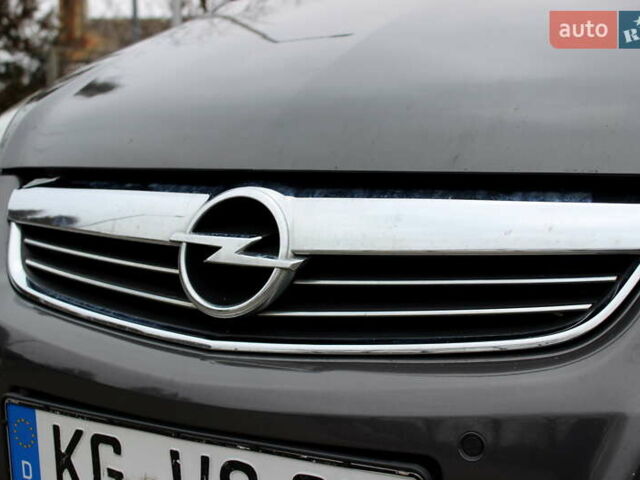 Серый Опель Зафира, объемом двигателя 1.8 л и пробегом 220 тыс. км за 7499 $, фото 24 на Automoto.ua