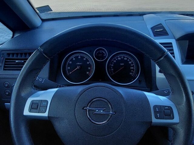 Серый Опель Зафира, объемом двигателя 1.6 л и пробегом 189 тыс. км за 6700 $, фото 17 на Automoto.ua