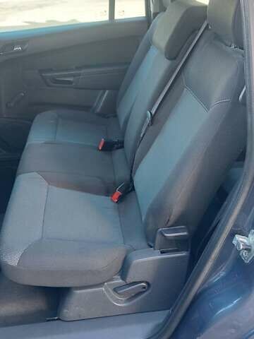 Серый Опель Зафира, объемом двигателя 1.6 л и пробегом 189 тыс. км за 6650 $, фото 25 на Automoto.ua