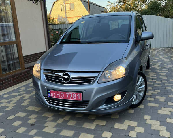 Сірий Опель Зафіра, об'ємом двигуна 1.6 л та пробігом 172 тис. км за 7250 $, фото 6 на Automoto.ua