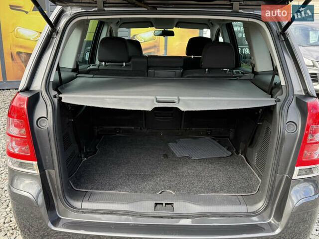 Опель Зафира 2010 в Стрые на Automoto.ua Серый Опель Зафира, объемом двигателя 1.8 л и пробегом 197 тыс. км за 6999 $, фото 37 на Automoto.ua