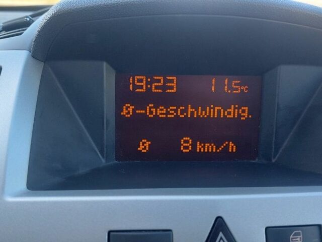 Серый Опель Зафира, объемом двигателя 1.6 л и пробегом 189 тыс. км за 6700 $, фото 21 на Automoto.ua