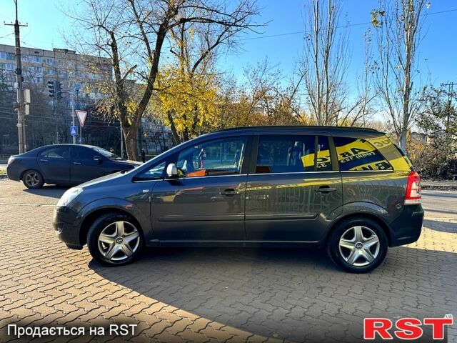 Серый Опель Зафира, объемом двигателя 1.8 л и пробегом 231 тыс. км за 7050 $, фото 3 на Automoto.ua