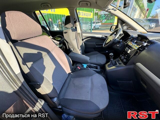 Серый Опель Зафира, объемом двигателя 1.8 л и пробегом 231 тыс. км за 7050 $, фото 12 на Automoto.ua