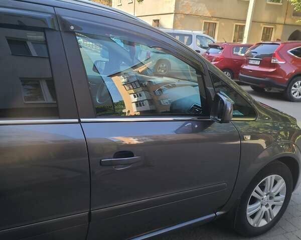Сірий Опель Зафіра, об'ємом двигуна 1.91 л та пробігом 208 тис. км за 9500 $, фото 4 на Automoto.ua