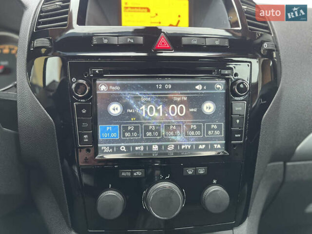 Серый Опель Зафира, объемом двигателя 1.7 л и пробегом 191 тыс. км за 7900 $, фото 43 на Automoto.ua