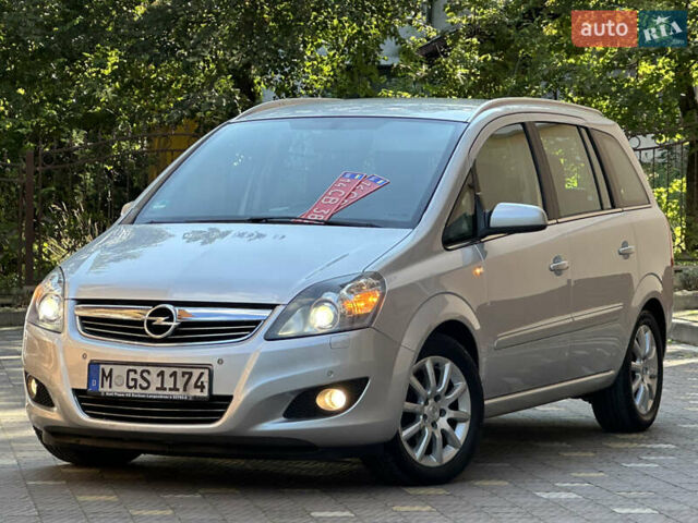 Сірий Опель Зафіра, об'ємом двигуна 1.6 л та пробігом 156 тис. км за 6899 $, фото 10 на Automoto.ua