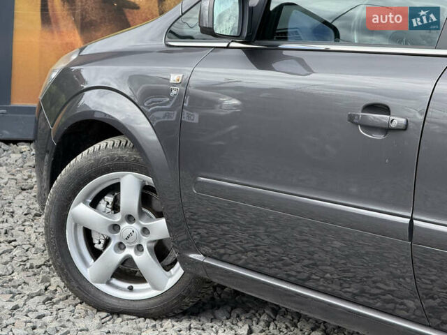 Опель Зафира 2010 в Стрые на Automoto.ua Серый Опель Зафира, объемом двигателя 1.8 л и пробегом 197 тыс. км за 6999 $, фото 17 на Automoto.ua