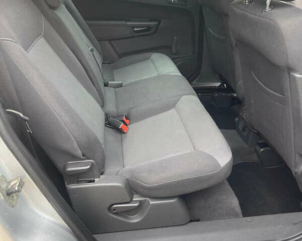 Сірий Опель Зафіра, об'ємом двигуна 1.6 л та пробігом 190 тис. км за 6800 $, фото 38 на Automoto.ua