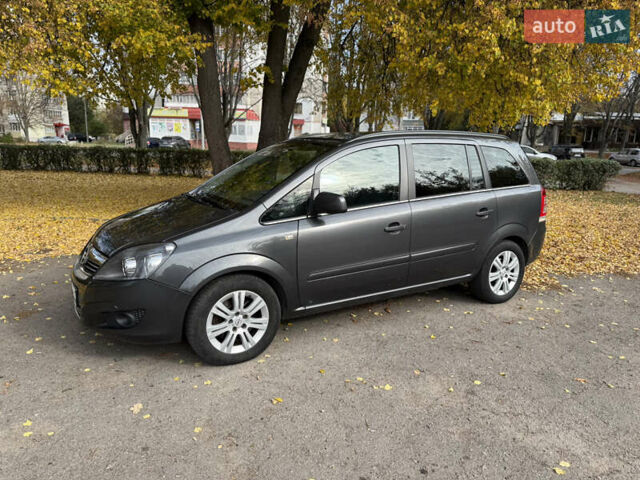 Серый Опель Зафира, объемом двигателя 1.6 л и пробегом 201 тыс. км за 6500 $, фото 11 на Automoto.ua