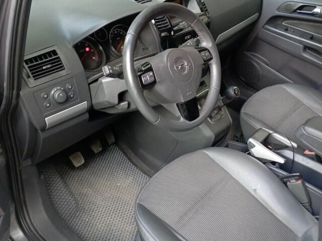 Сірий Опель Зафіра, об'ємом двигуна 1.7 л та пробігом 185 тис. км за 8200 $, фото 3 на Automoto.ua