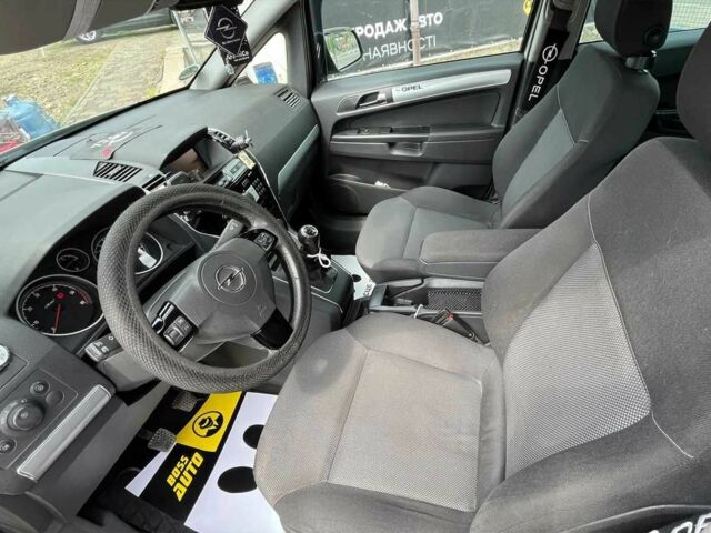 Сірий Опель Зафіра, об'ємом двигуна 1.7 л та пробігом 234 тис. км за 8500 $, фото 13 на Automoto.ua