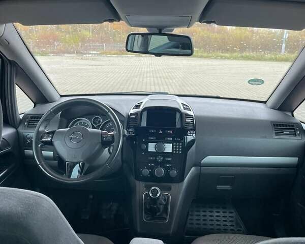Опель Зафіра 2011 у Ковель на Automoto.ua Сірий Опель Зафіра, об'ємом двигуна 1.8 л та пробігом 214 тис. км за 6999 $, фото 52 на Automoto.ua