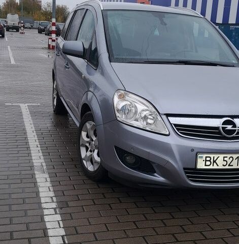 Серый Опель Зафира, объемом двигателя 1.7 л и пробегом 310 тыс. км за 6500 $, фото 3 на Automoto.ua