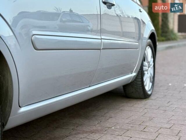 Серый Опель Зафира, объемом двигателя 1.8 л и пробегом 227 тыс. км за 7499 $, фото 18 на Automoto.ua