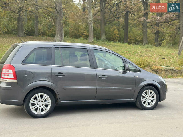 Опель Зафира 2011 в Тернополе на Automoto.ua Серый Опель Зафира, объемом двигателя 1.69 л и пробегом 220 тыс. км за 6500 $, фото 29 на Automoto.ua