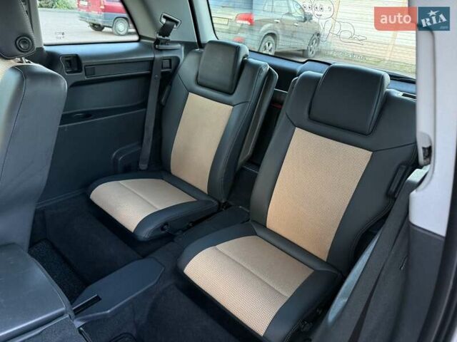 Серый Опель Зафира, объемом двигателя 1.8 л и пробегом 227 тыс. км за 7499 $, фото 45 на Automoto.ua