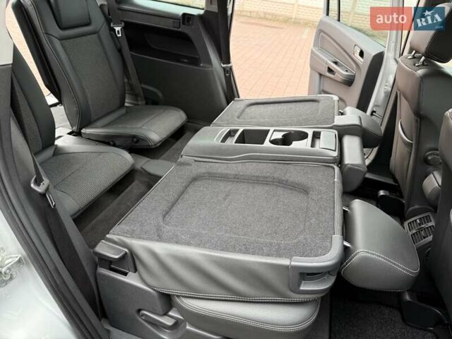 Серый Опель Зафира, объемом двигателя 1.7 л и пробегом 229 тыс. км за 8399 $, фото 161 на Automoto.ua