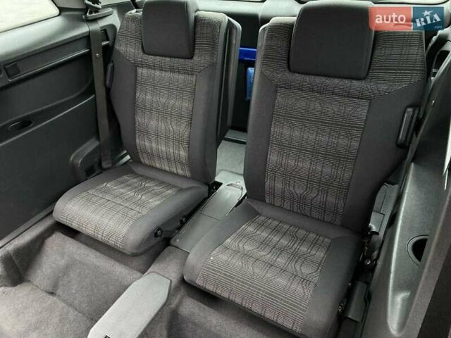 Сірий Опель Зафіра, об'ємом двигуна 1.8 л та пробігом 190 тис. км за 7750 $, фото 6 на Automoto.ua