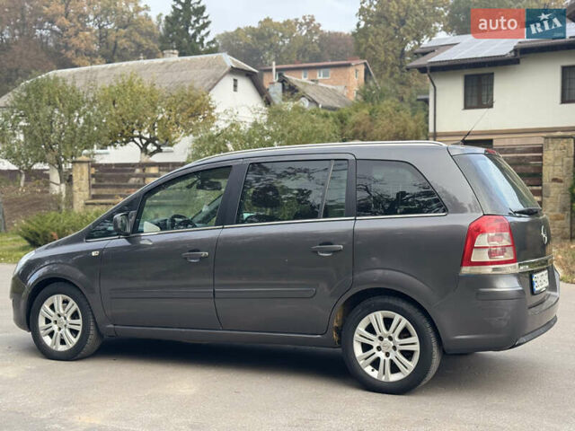 Опель Зафира 2011 в Тернополе на Automoto.ua Серый Опель Зафира, объемом двигателя 1.69 л и пробегом 220 тыс. км за 6500 $, фото 62 на Automoto.ua