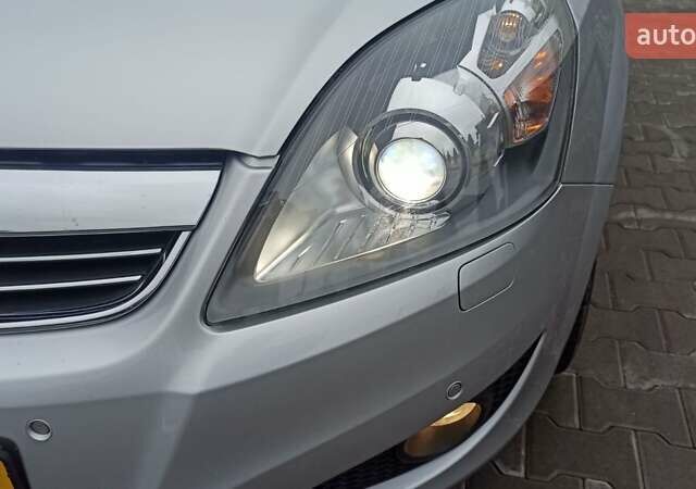 Серый Опель Зафира, объемом двигателя 1.8 л и пробегом 189 тыс. км за 7850 $, фото 34 на Automoto.ua