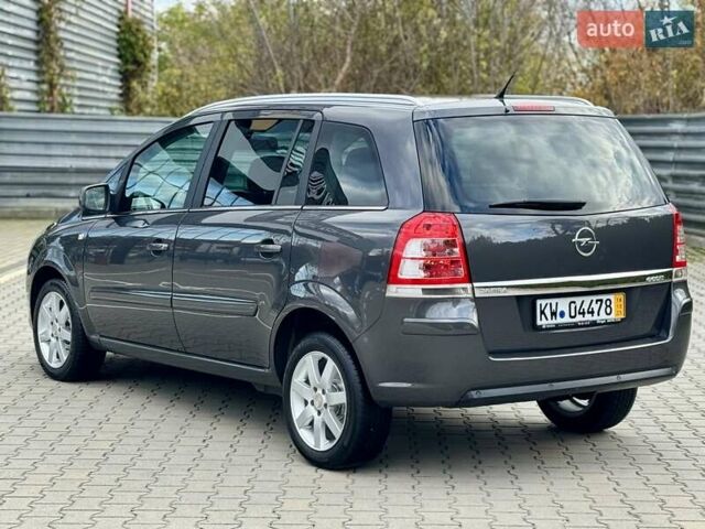 Опель Зафира 2011 в Виннице на Automoto.ua Серый Опель Зафира, объемом двигателя 1.6 л и пробегом 191 тыс. км за 6999 $, фото 9 на Automoto.ua