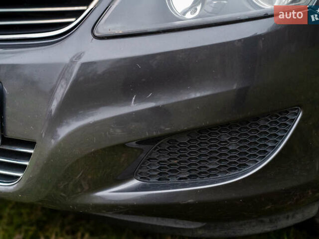 Сірий Опель Зафіра, об'ємом двигуна 1.8 л та пробігом 186 тис. км за 7750 $, фото 23 на Automoto.ua