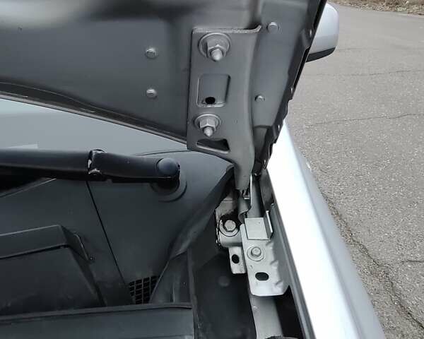 Серый Опель Зафира, объемом двигателя 1.7 л и пробегом 248 тыс. км за 7600 $, фото 36 на Automoto.ua