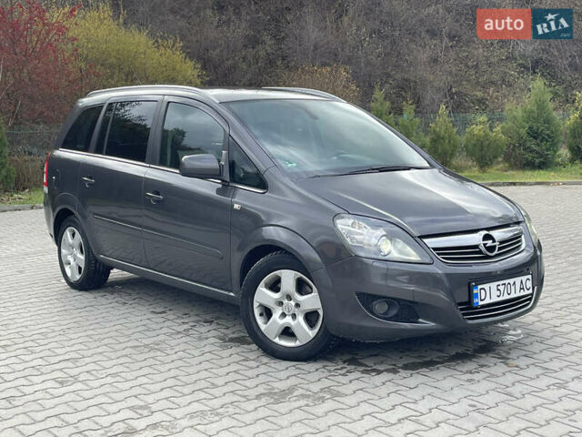 Опель Зафира 2011 в Турке на Automoto.ua Серый Опель Зафира, объемом двигателя 1.69 л и пробегом 204 тыс. км за 5500 $, фото 3 на Automoto.ua