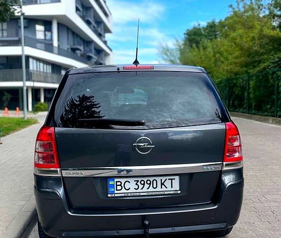Сірий Опель Зафіра, об'ємом двигуна 1.7 л та пробігом 223 тис. км за 7800 $, фото 4 на Automoto.ua
