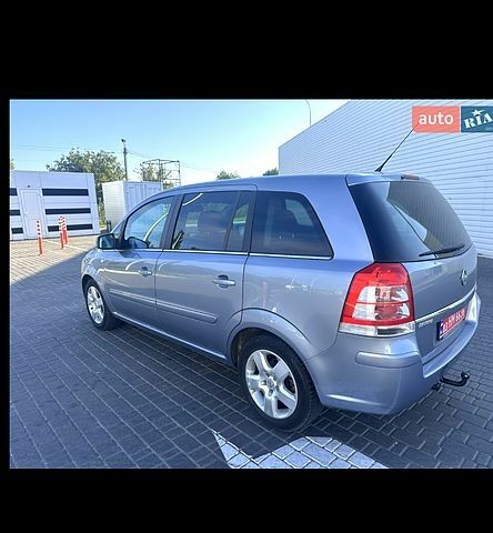 Сірий Опель Зафіра, об'ємом двигуна 1.7 л та пробігом 250 тис. км за 7600 $, фото 7 на Automoto.ua