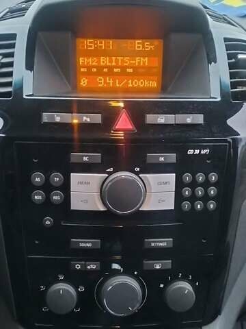 Серый Опель Зафира, объемом двигателя 1.6 л и пробегом 234 тыс. км за 7650 $, фото 13 на Automoto.ua