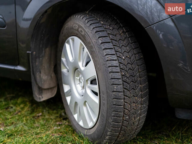 Сірий Опель Зафіра, об'ємом двигуна 1.8 л та пробігом 186 тис. км за 7750 $, фото 22 на Automoto.ua